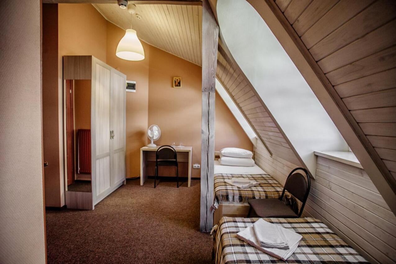 Guest House "Arkhistratyg" Λβιβ Εξωτερικό φωτογραφία