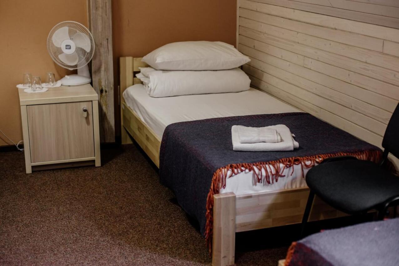 Guest House "Arkhistratyg" Λβιβ Εξωτερικό φωτογραφία