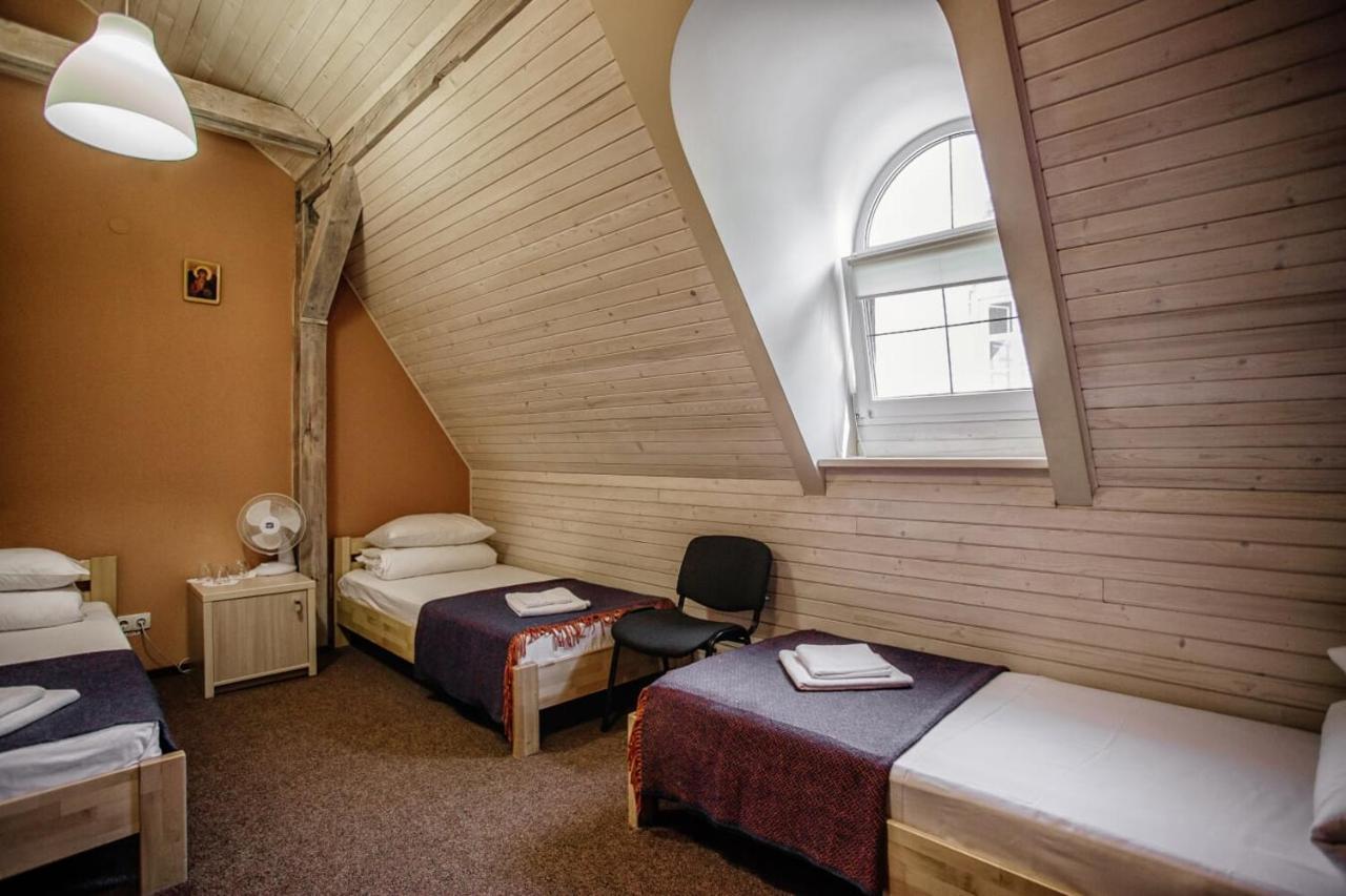 Guest House "Arkhistratyg" Λβιβ Εξωτερικό φωτογραφία