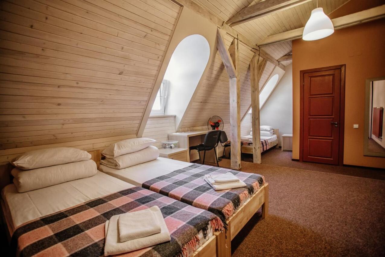 Guest House "Arkhistratyg" Λβιβ Εξωτερικό φωτογραφία