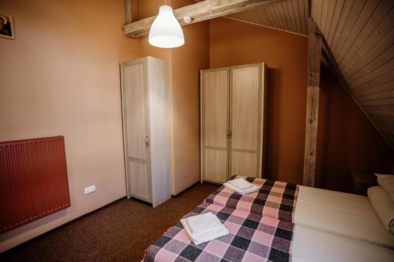 Guest House "Arkhistratyg" Λβιβ Εξωτερικό φωτογραφία