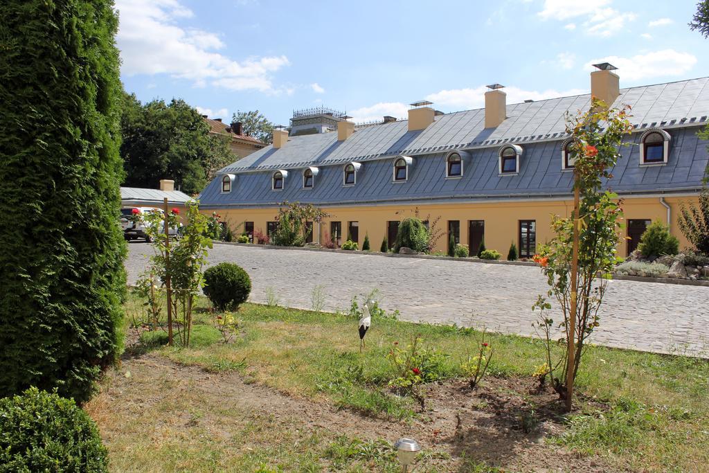 Guest House "Arkhistratyg" Λβιβ Εξωτερικό φωτογραφία