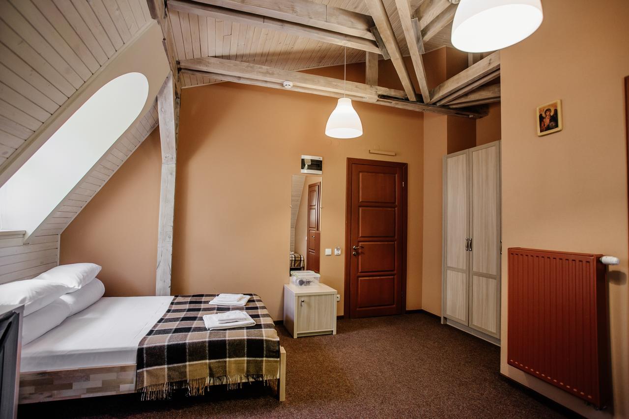 Guest House "Arkhistratyg" Λβιβ Εξωτερικό φωτογραφία